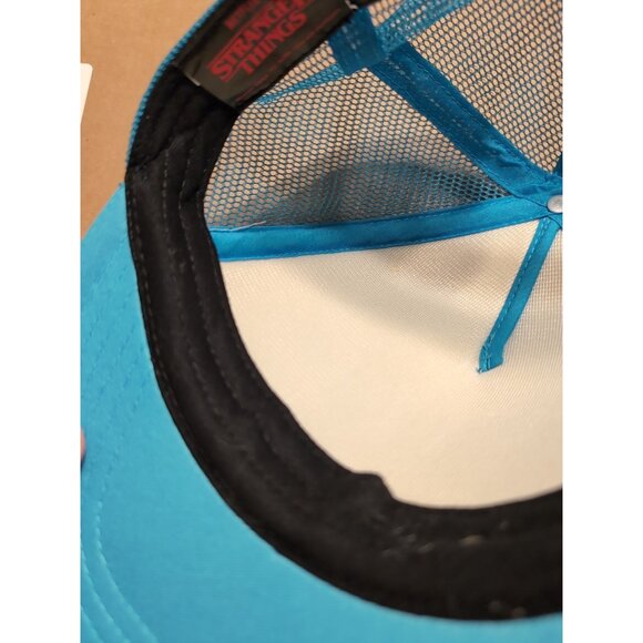Netflix Stranger Things Adjustable SnapBack Trucker Style Thinking Cap Hat - Picture 6 of 7